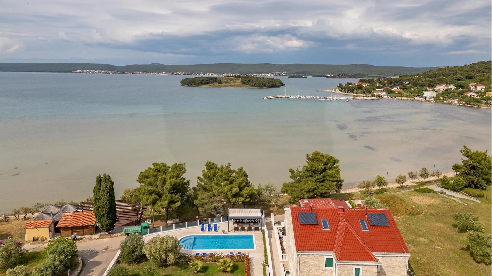 Stunning Apartment In Mrljane With Wifi